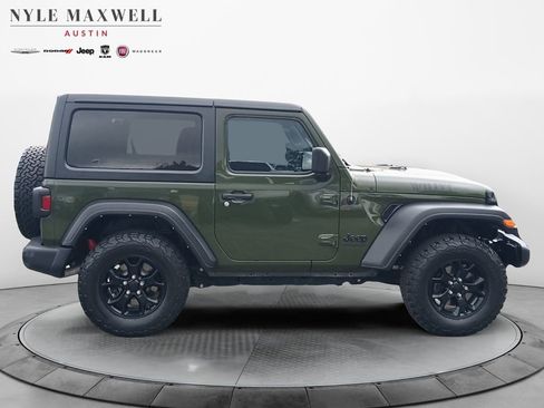 Used 2021 Jeep Wrangler Willys image 17