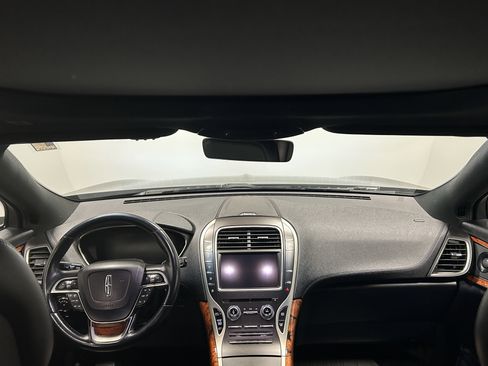 Used 2019 Lincoln Nautilus Reserve image 19