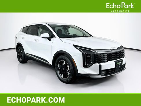 Used 2026 Kia Sportage LX FWD image 1