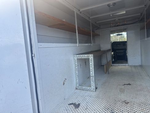 Used 2014 Chevrolet Express 3500 image 35