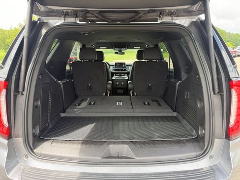 Used 2022 GMC Yukon SLT AWD/4WD image 11