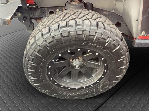 Used 2018 Jeep Wrangler Unlimited Sport image 19