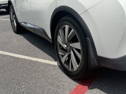 Used 2020 Nissan Murano SL w/ Moonroof Package FWD image 14
