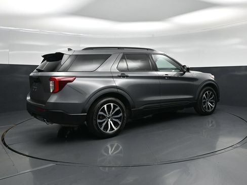 Used 2023 Ford Explorer ST-Line w/ Class IV Trailer Tow Package RWD image 23