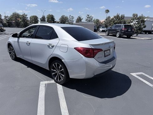 Used 2019 Toyota Corolla SE w/ Carpet Mat Package (TMS) image 10