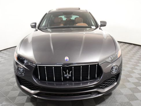 Used 2021 Maserati Levante S image 10