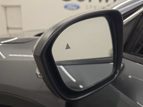 Used 2025 Nissan Kicks SR AWD/4WD image 31