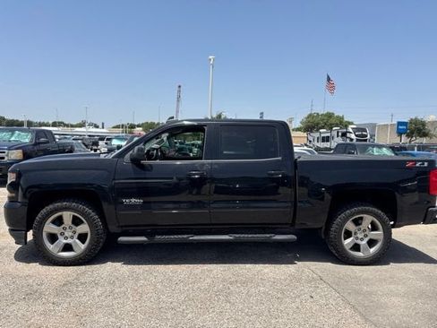 Used 2018 Chevrolet Silverado 1500 LT w/ Texas Edition AWD/4WD image 5