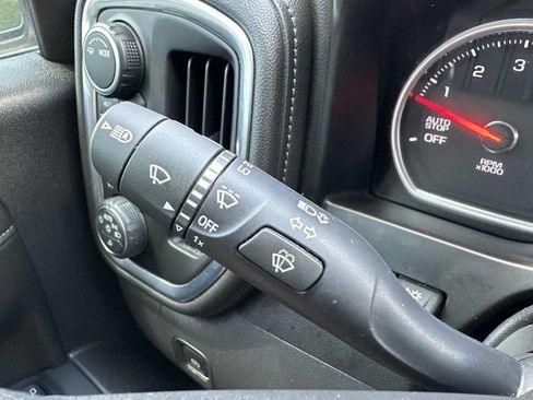 Used 2021 Chevrolet Silverado 1500 High Country w/ Technology Package AWD/4WD image 29