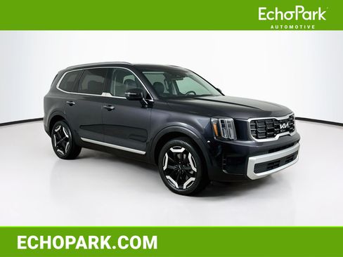 Used 2025 Kia Telluride S FWD image 1
