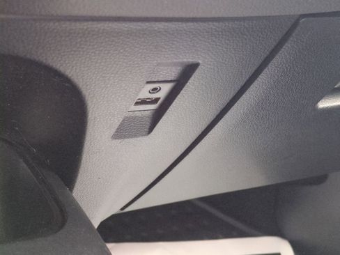 Used 2020 Toyota Corolla SE image 20