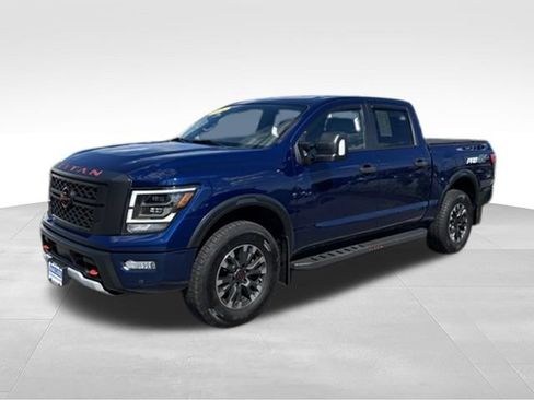 Used 2024 Nissan Titan PRO-4X w/ Pro-4x Convenience Package AWD/4WD image 15