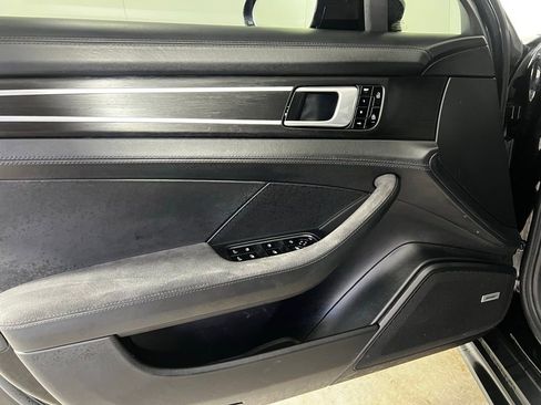 Certified 2020 Porsche Panamera GTS image 28