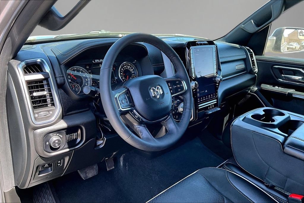 Used 2025 RAM 1500 Laramie AWD/4WD image 18