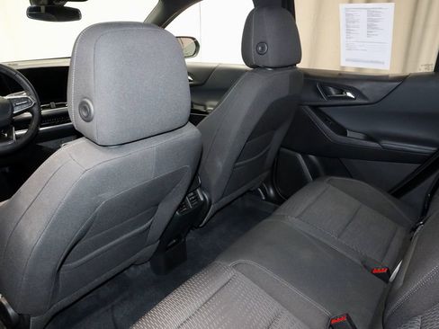 Used 2025 Chevrolet Equinox LT image 22