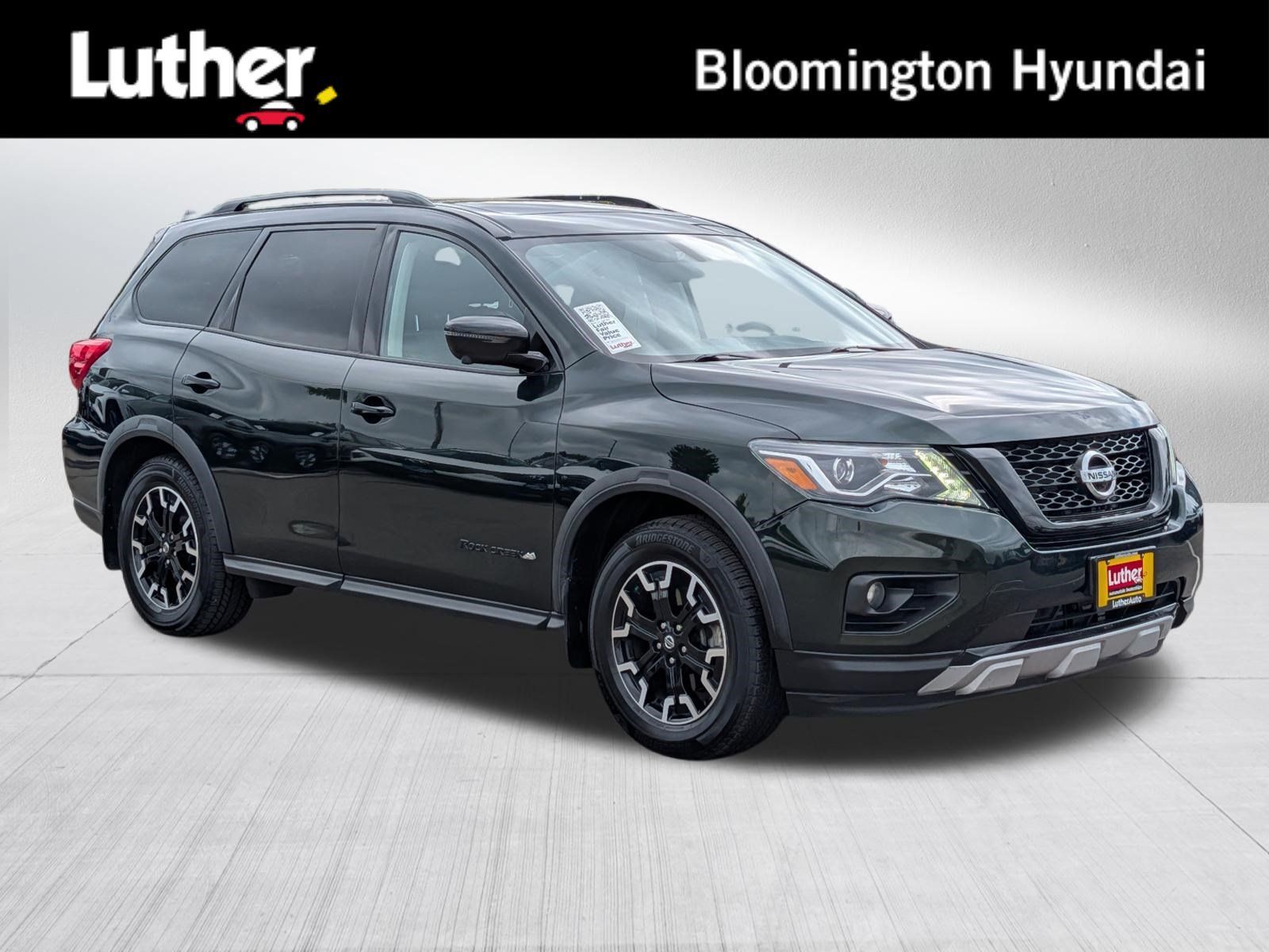 Used 2019 Nissan Pathfinder SL AWD/4WD image 1