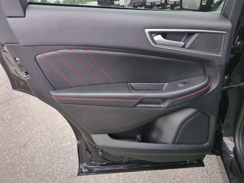 Certified 2024 Ford Edge ST-Line AWD/4WD image 26