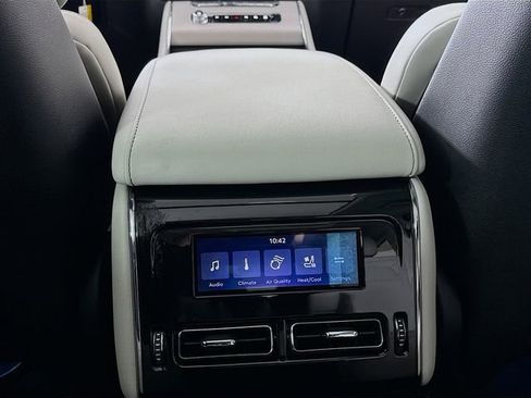 New 2026 Lincoln Aviator Reserve w/ Luxury Package image 27