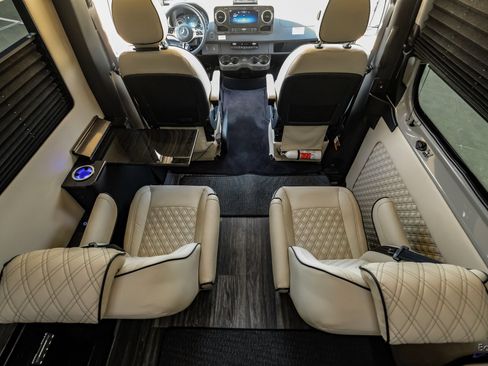 Used 2025 Mercedes-Benz Sprinter 3500 image 93