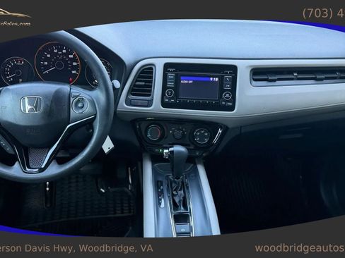 Used 2017 Honda HR-V LX image 26