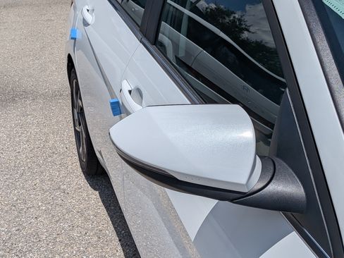 New 2026 Hyundai Elantra Limited FWD image 11