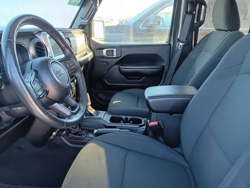 Used 2021 Jeep Wrangler Unlimited Sport S image 9