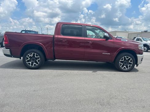 Used 2025 RAM 1500 Laramie AWD/4WD image 2