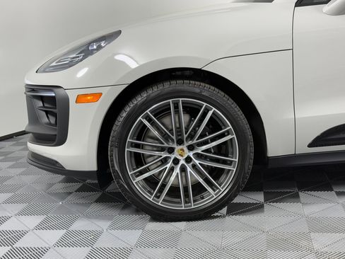 New 2026 Porsche Macan GTS image 12