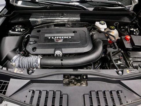 Used 2024 Cadillac XT4 Luxury image 16