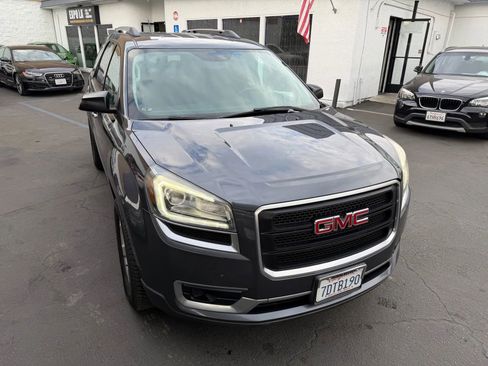 Used 2014 GMC Acadia SLE image 12