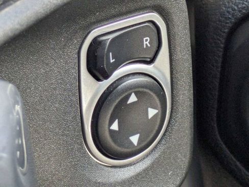 Used 2020 Jeep Wrangler Sport AWD/4WD image 26