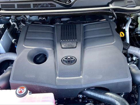 New 2026 Toyota Tundra SR5 RWD image 17