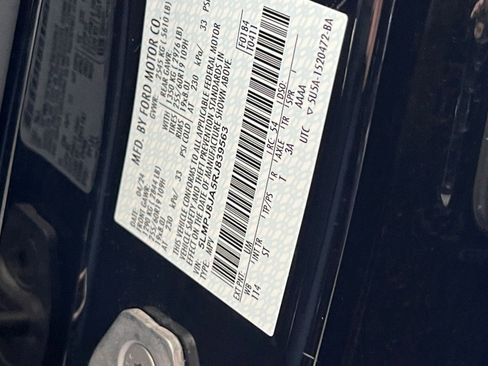 Used 2024 Lincoln Nautilus Premier image 29