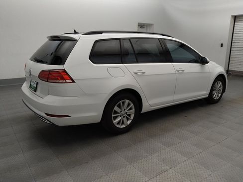 Used 2019 Volkswagen Golf S FWD image 10