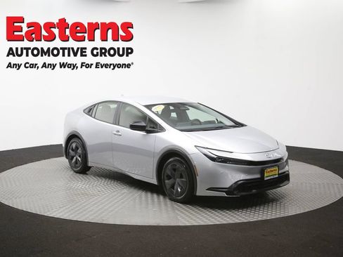 Used 2025 Toyota Prius LE FWD image 47