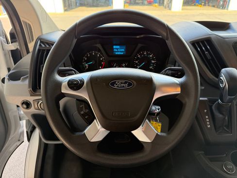 Used 2019 Ford Transit 250 130 Low Roof w/ Exterior Upgrade Package RWD image 15