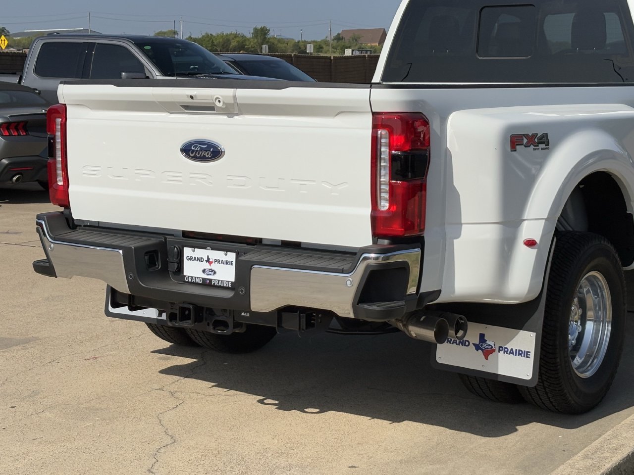 New 2026 Ford F350 Lariat w/ Lariat Premium Package AWD/4WD image 7