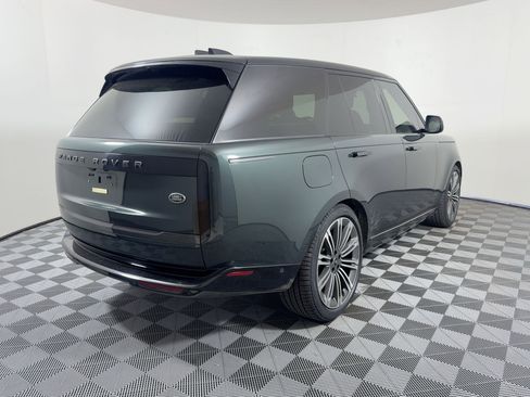 Used 2023 Land Rover Range Rover SE image 9