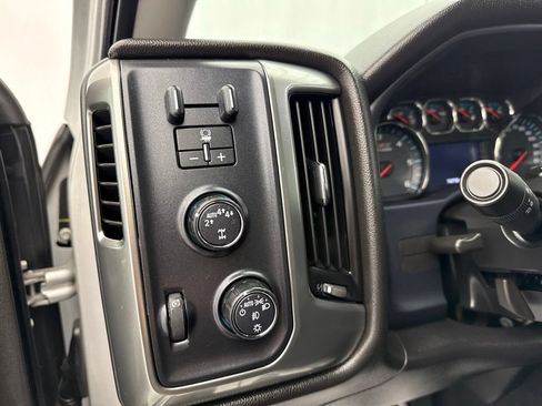 Used 2019 Chevrolet Silverado 1500 LT w/ All Star Edition AWD/4WD image 19