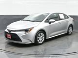 Used 2024 Toyota Corolla LE image 2