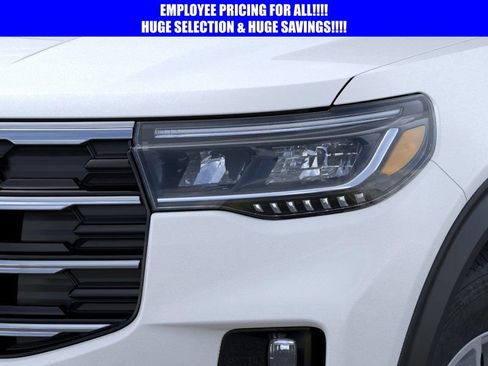 New 2026 Ford Explorer Active w/ Active Comfort Package RWD image 18