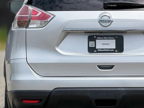 Used 2015 Nissan Rogue SL w/ SL Premium Package AWD/4WD image 14