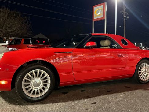 Used 2005 Ford Thunderbird image 6