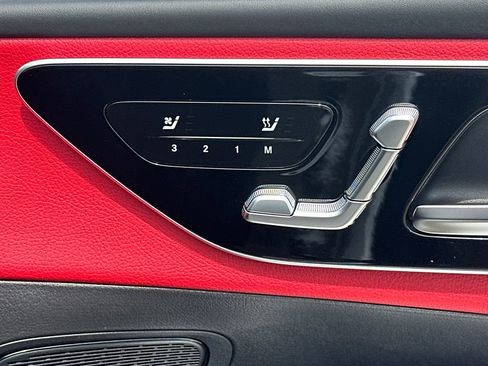 New 2026 Mercedes-Benz GLC 43 AMG 4MATIC image 17