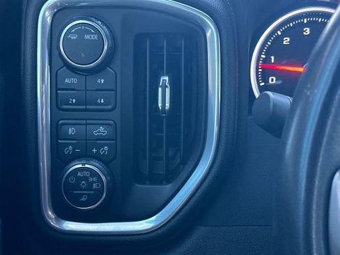 Used 2022 Chevrolet Silverado 1500 High Country w/ Z71 Off-Road Package image 43