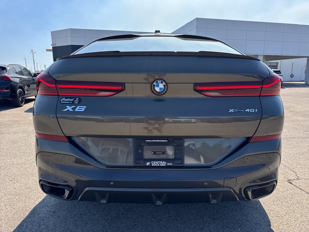 Used 2024 BMW X6 xDrive40i w/ Premium Package AWD/4WD image 5