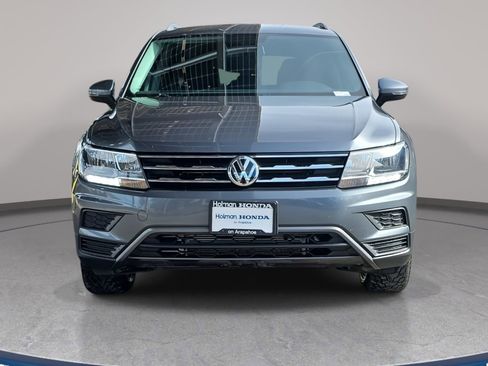 Used 2020 Volkswagen Tiguan S image 3