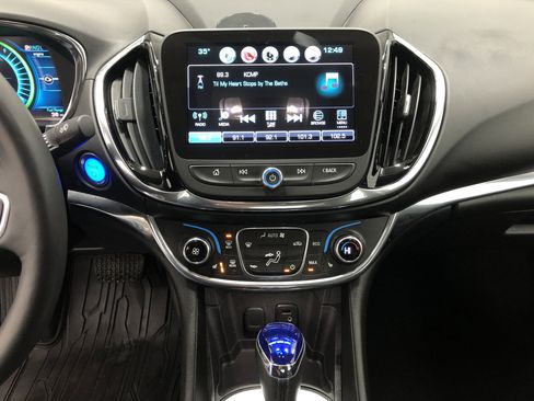 Used 2017 Chevrolet Volt Premier w/ Driver Confidence II Package image 20