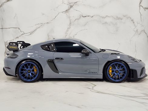 Used 2023 Porsche 718 Cayman GT4 RS w/ Weissach Package RWD image 19
