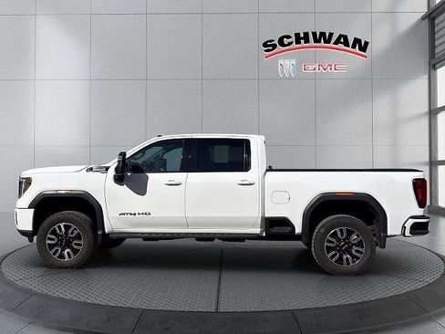 Used 2021 GMC Sierra 2500 AT4 w/ AT4 Premium Plus Package AWD/4WD image 7
